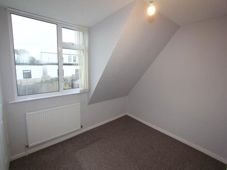 3 bedroom detached house to rent - Photo 2