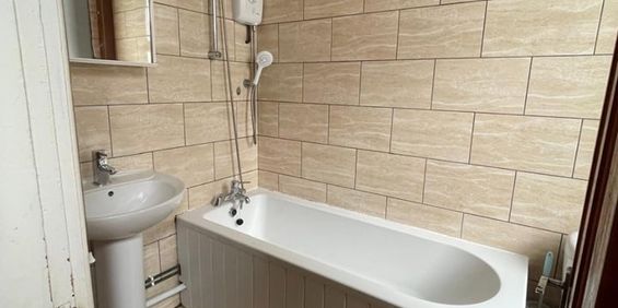 Room in a Shared House, Hyde Park Road, LS6 - Photo 3