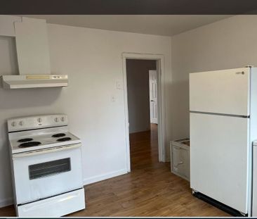 Beau Logement Face Au Parc Et Commodité - Photo 3