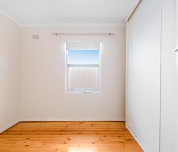 Cute and Cosy 3 Bedroom Home - Photo 3