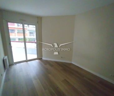 Location Appartement 2 pièces 44m² NICE 06300 - Photo 2