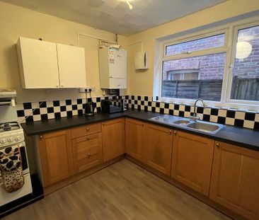 1 bedroom in a house share to rent - Photo 1