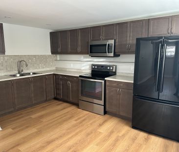 For Lease - 36 Inglewood Court Unit# B, Grimsby, Ontario - Photo 6