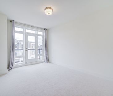 For Lease - 3298 Azam Way, Oakville, Ontario - Photo 5