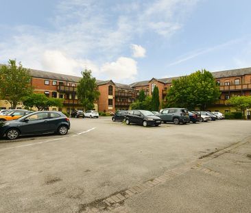 1 Bed Flat, Leen Court, NG7 - Photo 4