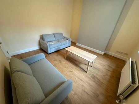 Sidney Grove, Newcastle Upon Tyne, NE4 - Photo 2