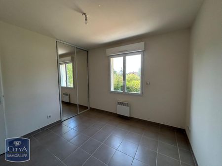 Location Maison 5 pièces 112m² ST DOULCHARD 18230 - Photo 4