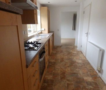 4 bedroom detached house to rent - Photo 6