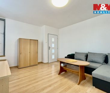 Pronájem bytu 3+1 52 m² - Fotografie 2
