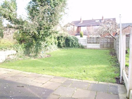 5 bedroom semi-detached house to rent - Photo 3