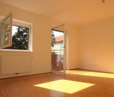 Perfekte Innenstadtwohnung mit drei Zimmern, separater Küche und Ba... - Photo 2