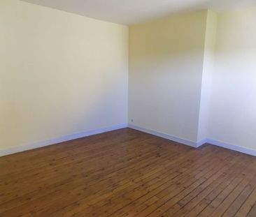 Location Appartement 2 pièces 30m² ST HILAIRE ST FLORENT 49400 - Photo 1