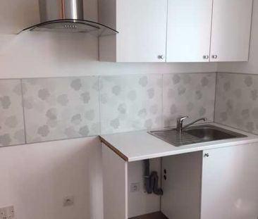 Location Appartement 3 pièces 53m² JUVIGNAC 34990 - Photo 3