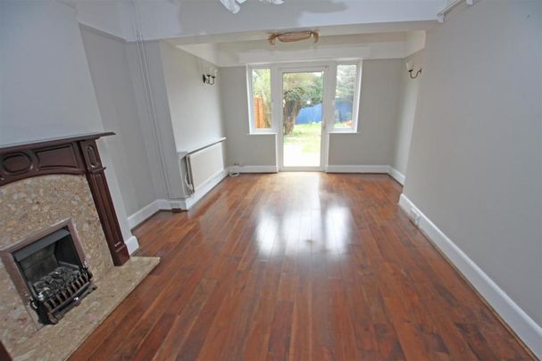 3 bedroom semi-detached house to rent - Photo 1