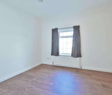 Sparrows Herne, Wd, Bushey, WD23 - Photo 3