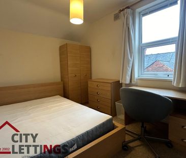 6 bedroom end of terrace house to rent - Photo 5