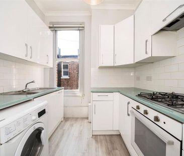 3 bedroom flat to rent - Photo 5