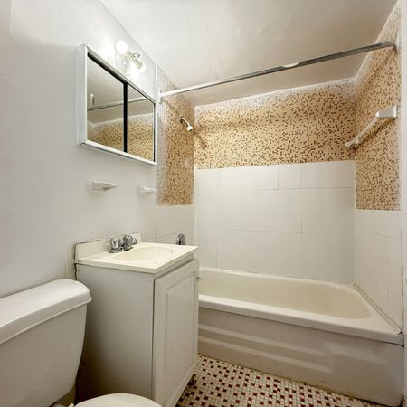 For Lease - 500 Dawes Road Unit# 211, Toronto, Ontario - Photo 4