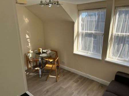 3 Bed Flat, Orchard Street, AB24 - Photo 4