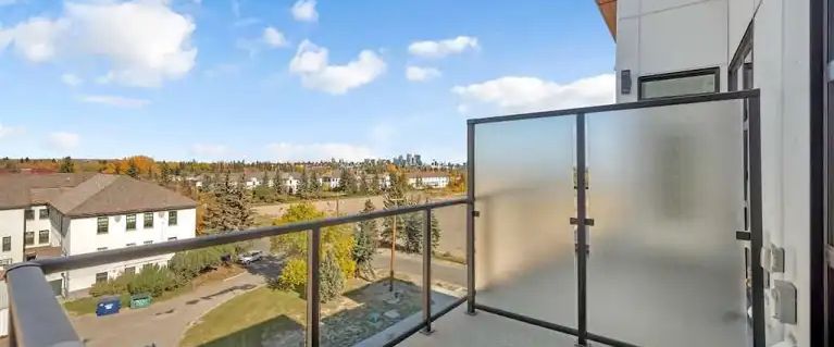Brand New Modern 1 Bedroom + Den Condo in Prestigious Currie Barracks | 370 Dieppe Drive Southwest, Calgary - Photo 1