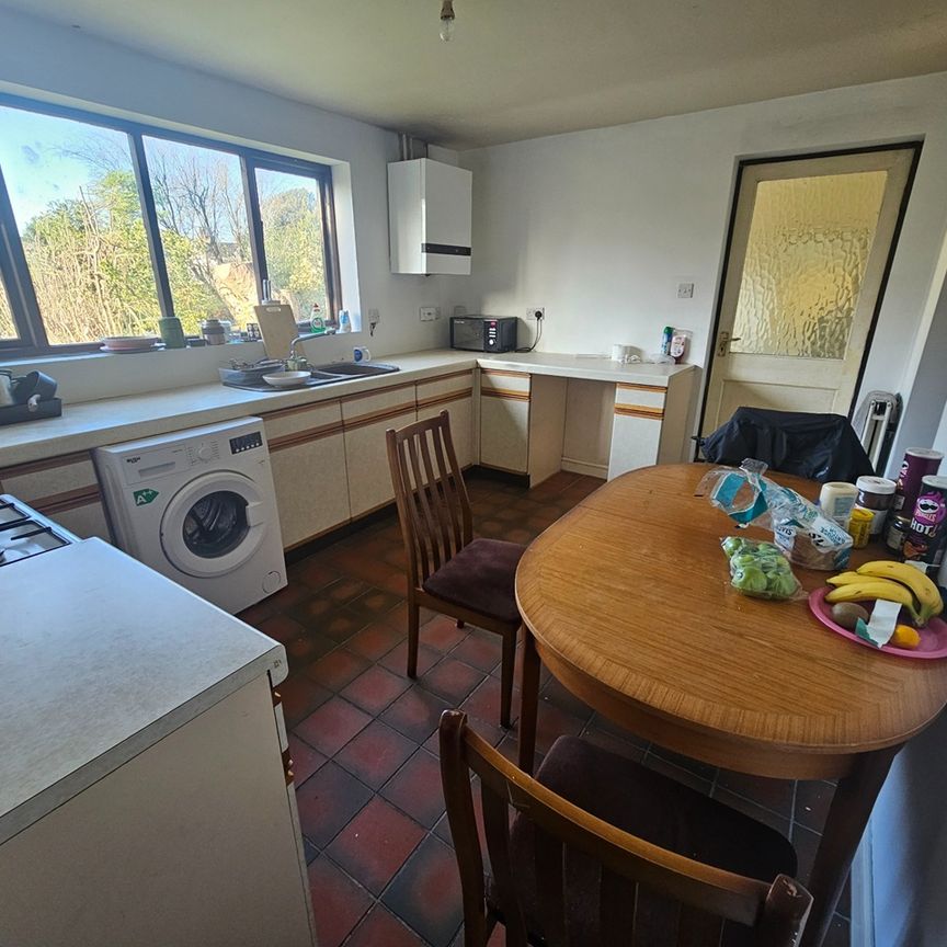 4 Bed Detached House, Biton Close, B17 - Photo 1