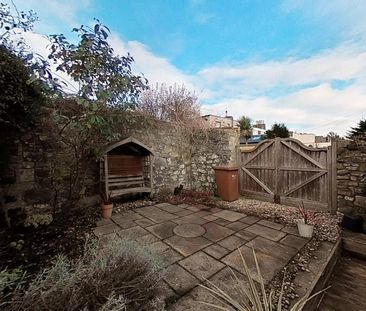 2 bedroom terraced house to rent - Photo 6