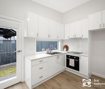 Modern Three-Bedroom Granny Flat in Peaceful Cul-de-Sac - Photo 5