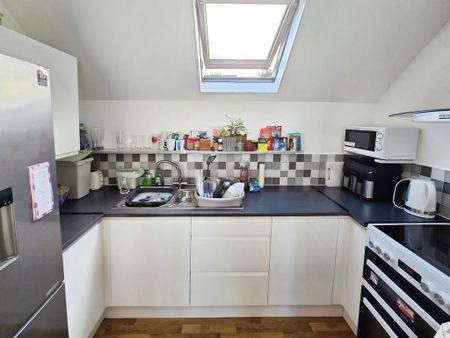 2 bedroom apartment to rent - Photo 3