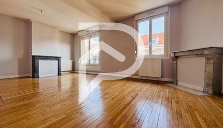 Appartement 5 pièces 93m2 REIMS 1 156 euros - Photo 3