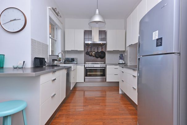 52 Roberts Terrace - Photo 1