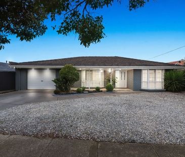 Freshly Renovated Spacious Family Home - Photo 1