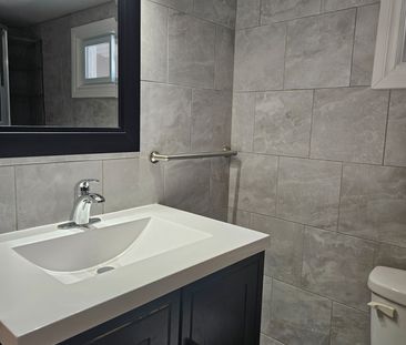 For Lease - 164 Prescott Avenue Unit# Main, Toronto, Ontario - Photo 2