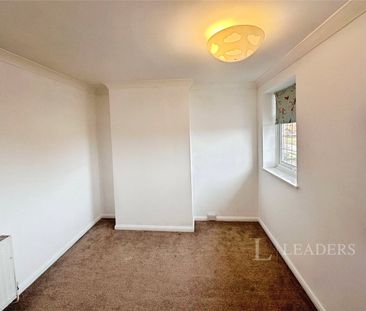 house to rent Tanhouse Farm Road, Solihull, West Midlands, B92 - Photo 6