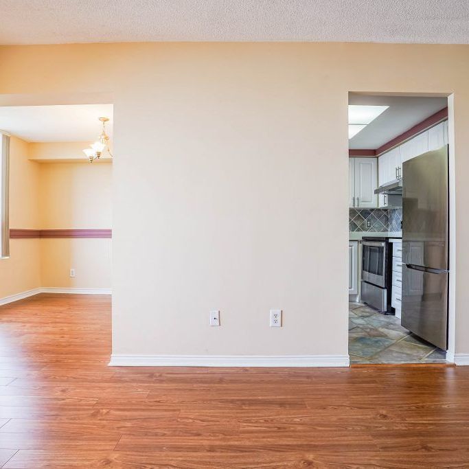 For Lease - 916 - 135 Hillcrest Avenue, Mississauga, Ontario - Photo 1