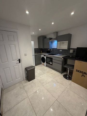 1 Bed Flat, Nottingham Road, CR2 - Photo 4