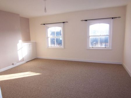 2 bedroom maisonette to rent - Photo 5