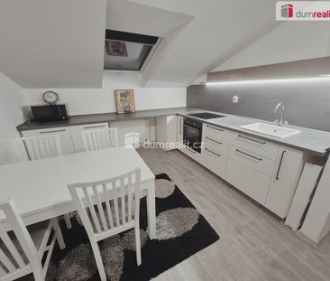 Pronájem bytu 2+1 59 m² - Photo 2