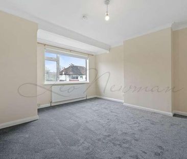 The Close, Eastcote, Pinner, HA5 - Photo 3