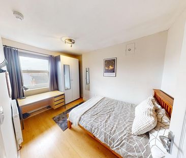 8 bedroom semi-detached house to rent - Photo 6