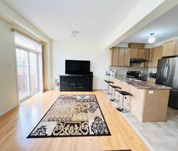 For Lease - 19 Sussexvale Drive, Brampton, Ontario - Photo 5