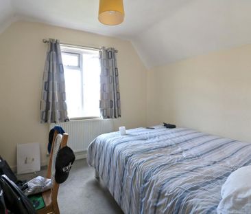 House share to rent - Photo 4