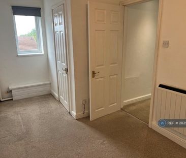 1 bedroom flat to rent - Photo 6