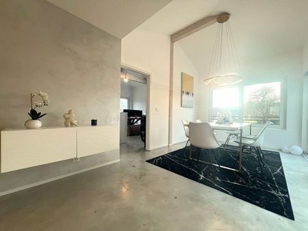 Beautiful Detached Villa in Penthalaz / 5 CHB / 2 SDB / Terrace / Pool - Photo 5