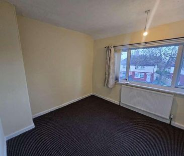 Lynfield Drive, Bradford, BD9 - Photo 3