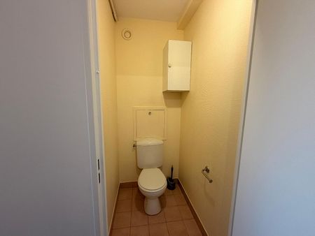 Location Appartement 4 pièces 83m² LYON 7ème - Photo 5