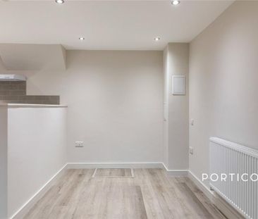 Studio to rent - Photo 2