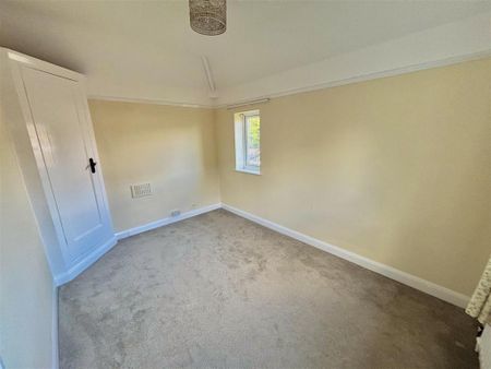 3 bedroom detached house to rent - Photo 5