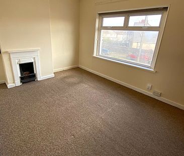 £950 PCM, Two Bedroom House with Off-Road Parking and Large Enclose... - Photo 1