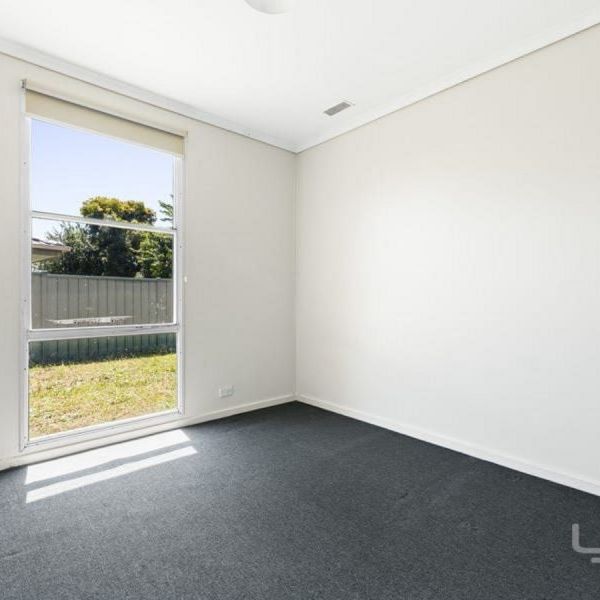 4 Kiata Court, COOLAROO - Photo 1