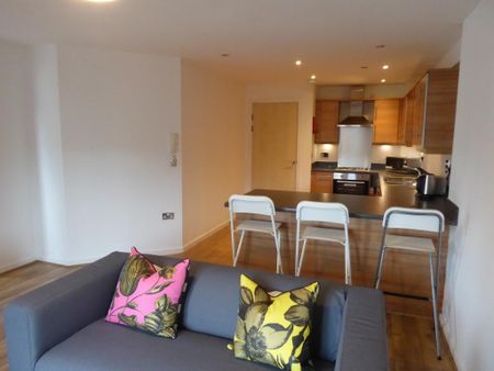 4 bedroom apartment to rent - Photo 3